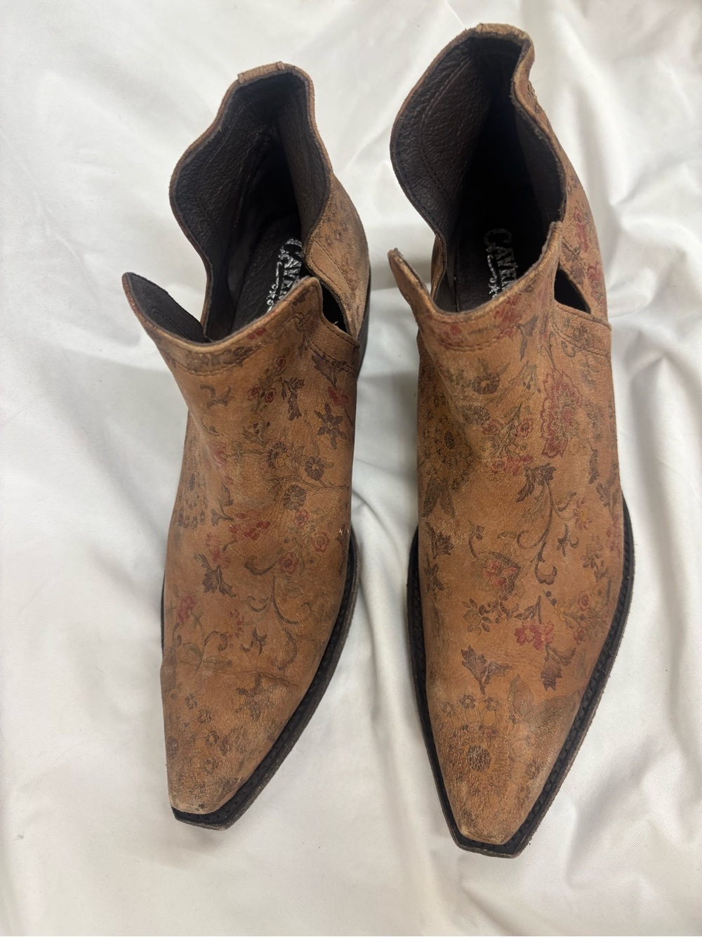 Cavender’s Tan Floral Embossed Ankle Booties | Size 8.5 - Picture 2 of 8